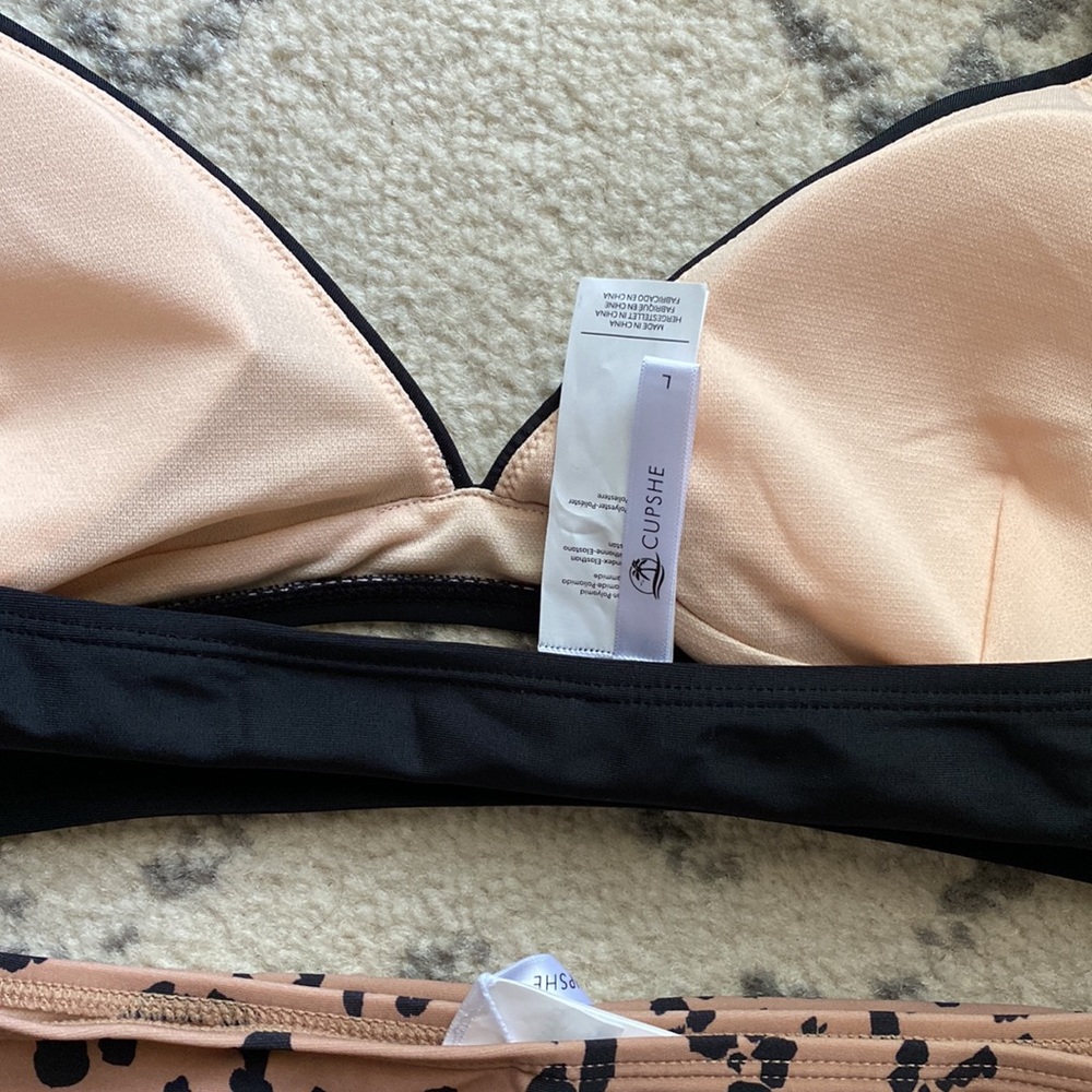 Cupshe bikini size large - Picture 4 of 4